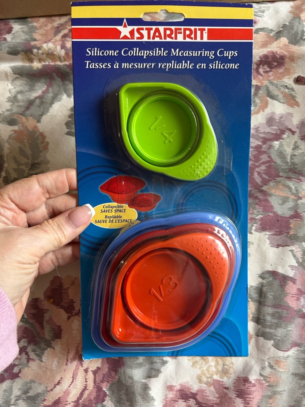 NWT Starfrit silicone collapsible measuring cups Set